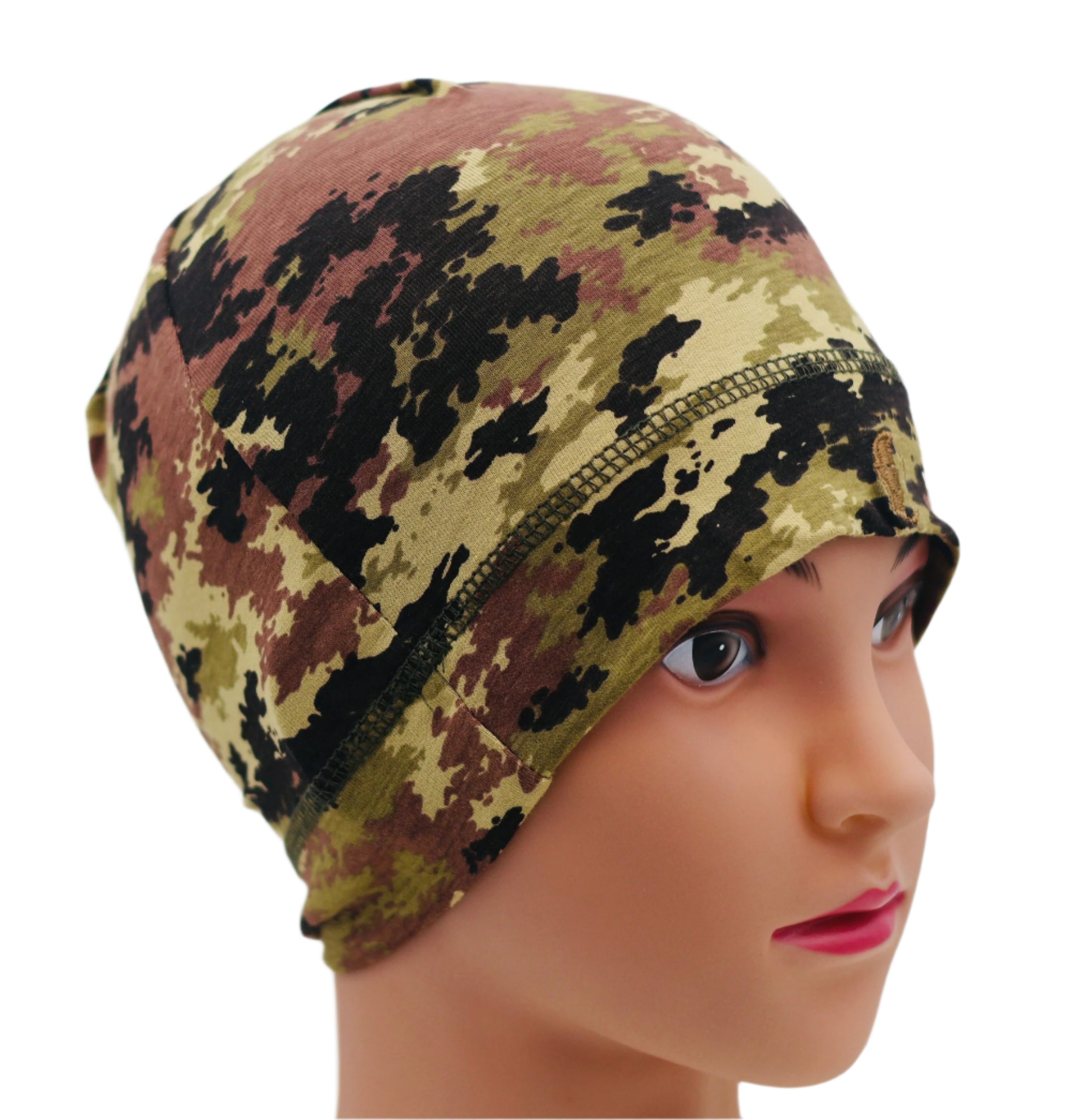 UHL (UNDER HELMET LINER) BEANIE Camouflage-patterned headscarf on a mannequin against a neutral background